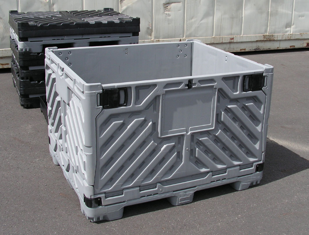 Step by step collapsible pallet bins