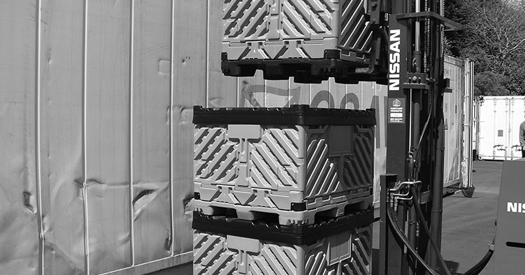 Collapsible Pallet Bin Stacking System